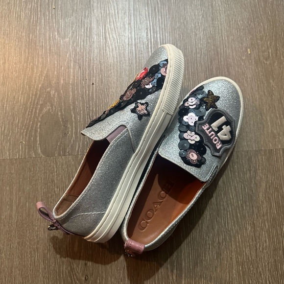 Coach Logo Sneaker Shoes 9.5 B Womens - Limited  Edition - Picture 2 of 8